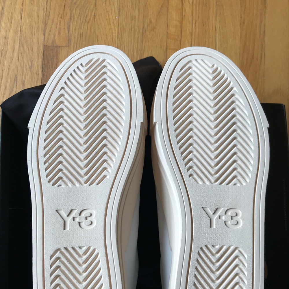 Y-3 - Picture 3 of 7